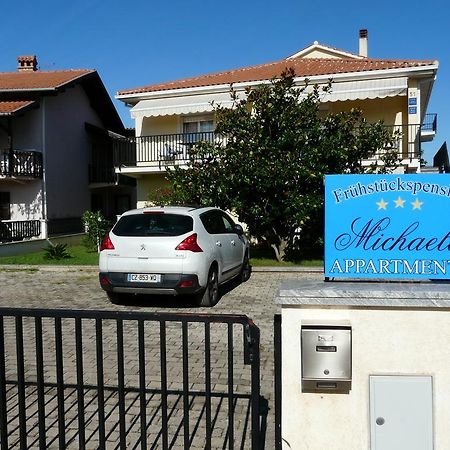 Apartments And Rooms Michaela Fazana Exterior photo